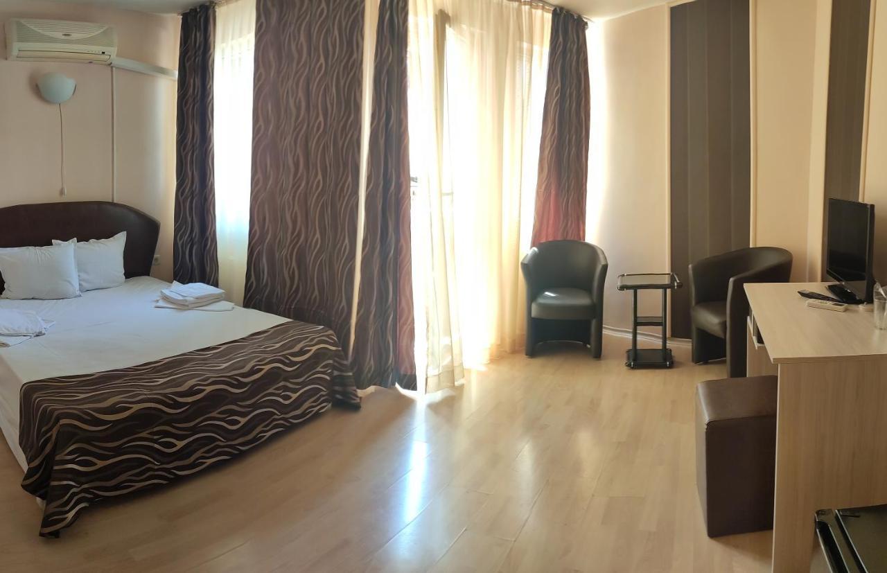 Hotel Sorbona Varna Exterior photo