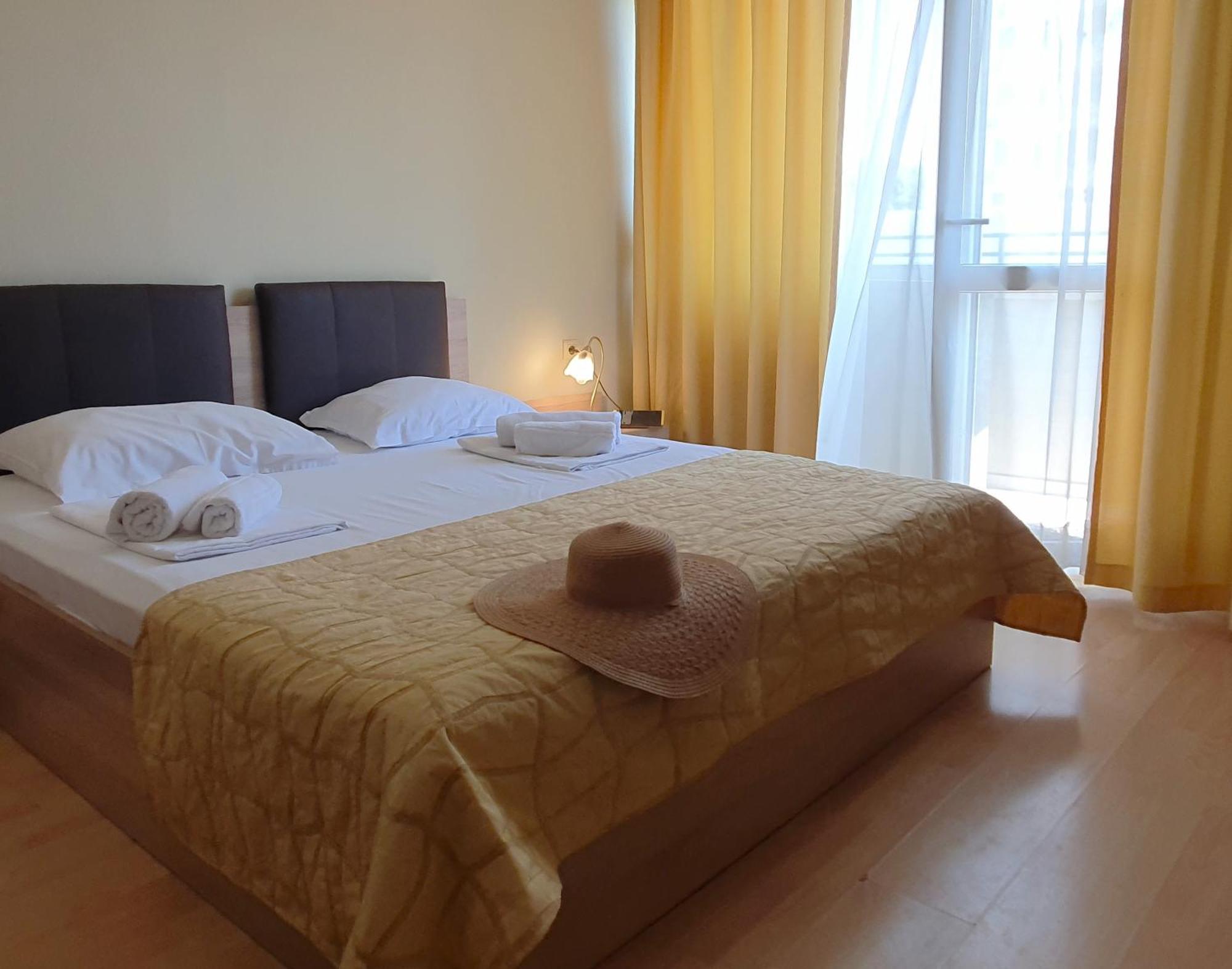 Hotel Sorbona Varna Exterior photo