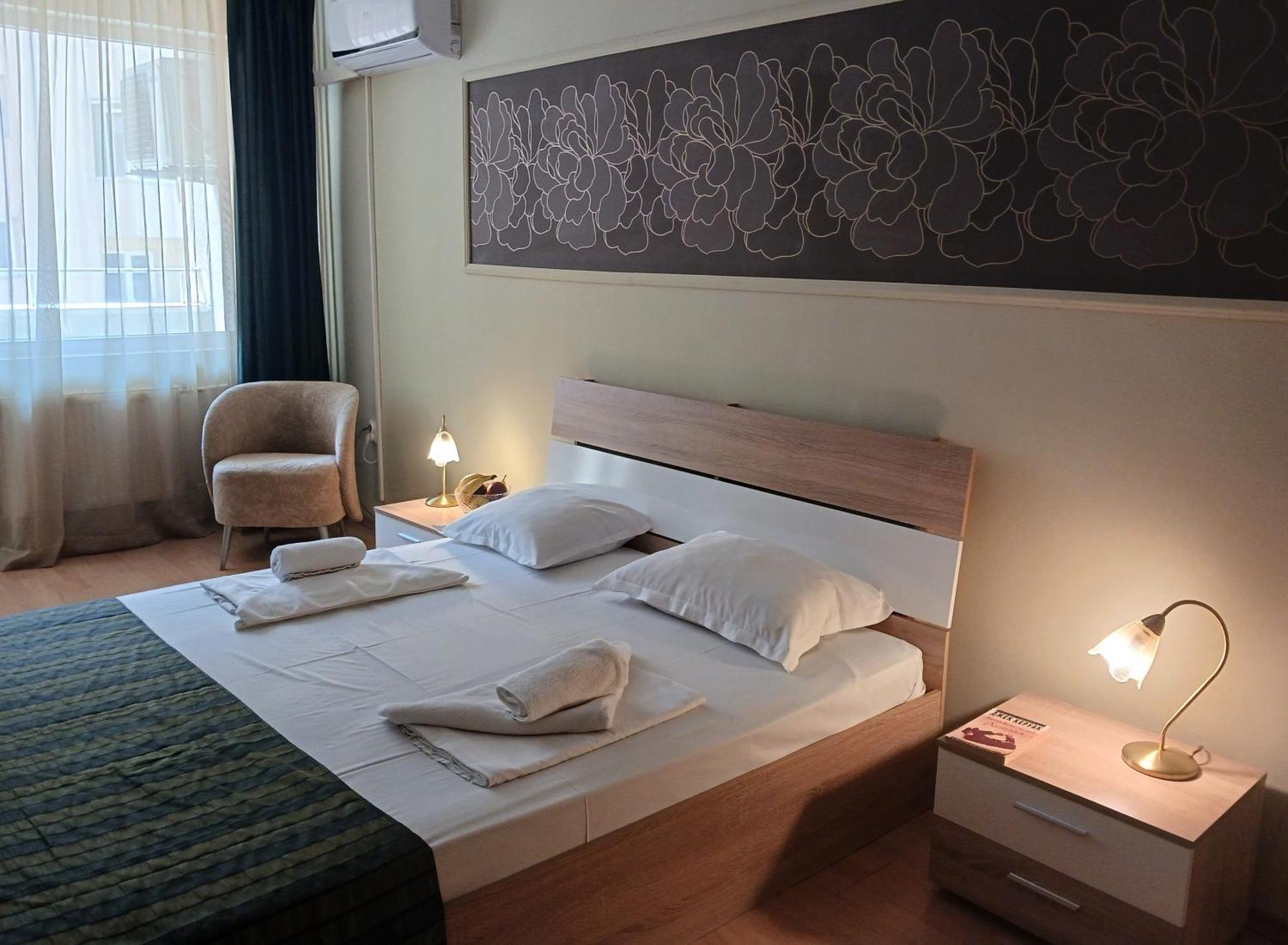 Hotel Sorbona Varna Exterior photo