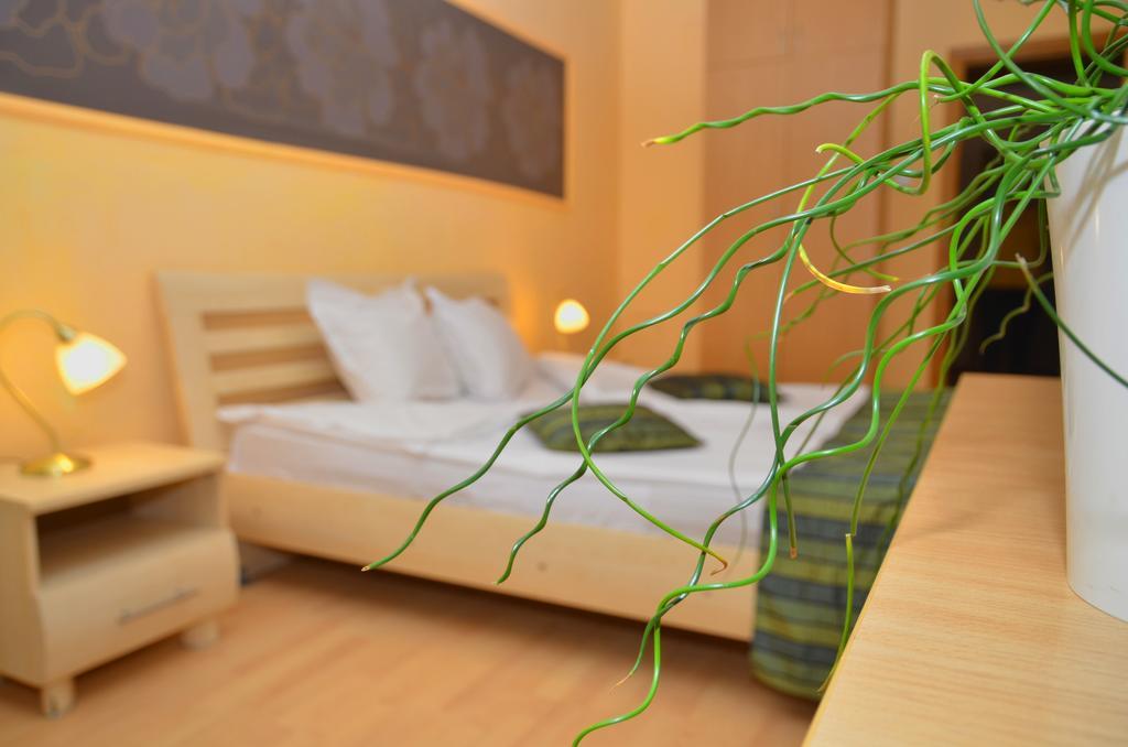 Hotel Sorbona Varna Exterior photo