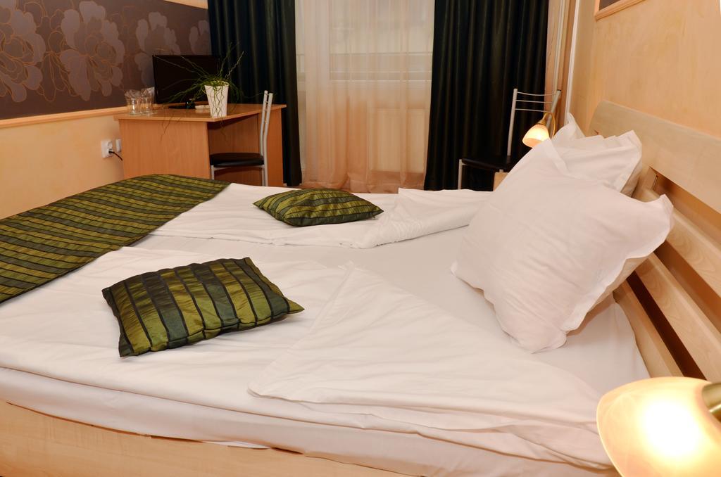Hotel Sorbona Varna Exterior photo